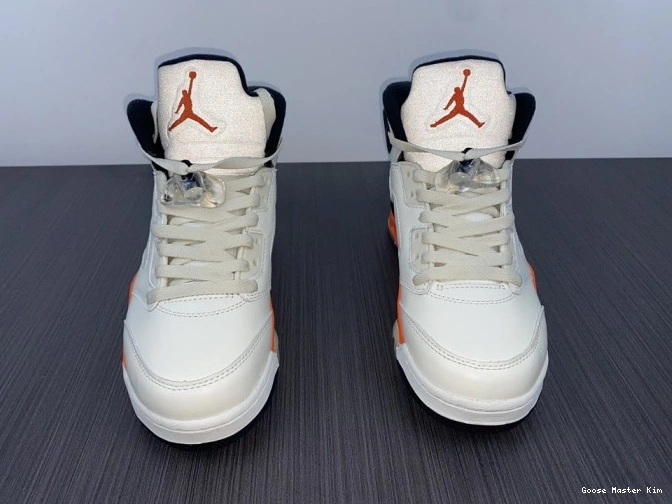 Orange Jordan DC1060-100 5 Retro Total 0724